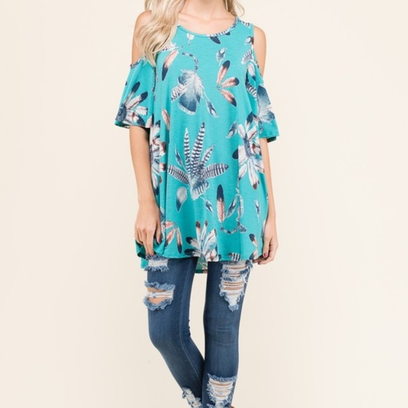 Feather Print Top - Picture 2 of 3